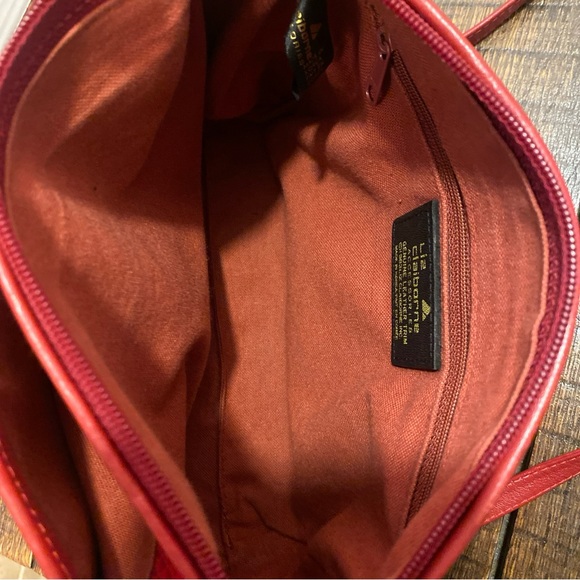 VINTAGE 1983 Liz Claiborne Red Leather Crossbody Bag and Matching Wallet - Picture 9 of 16